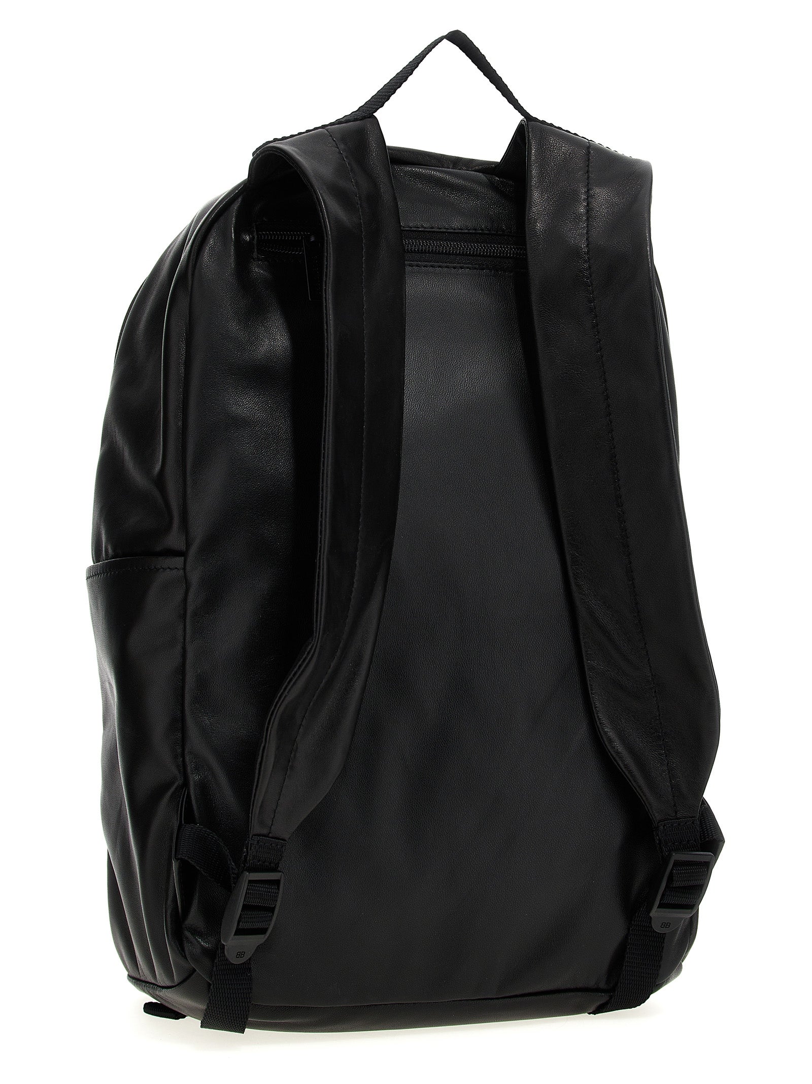 Sac à dos Balenciaga en cuir d'agneau bicolore, design élégant et moderne avec poignées en cuir et détails sophistiqués.