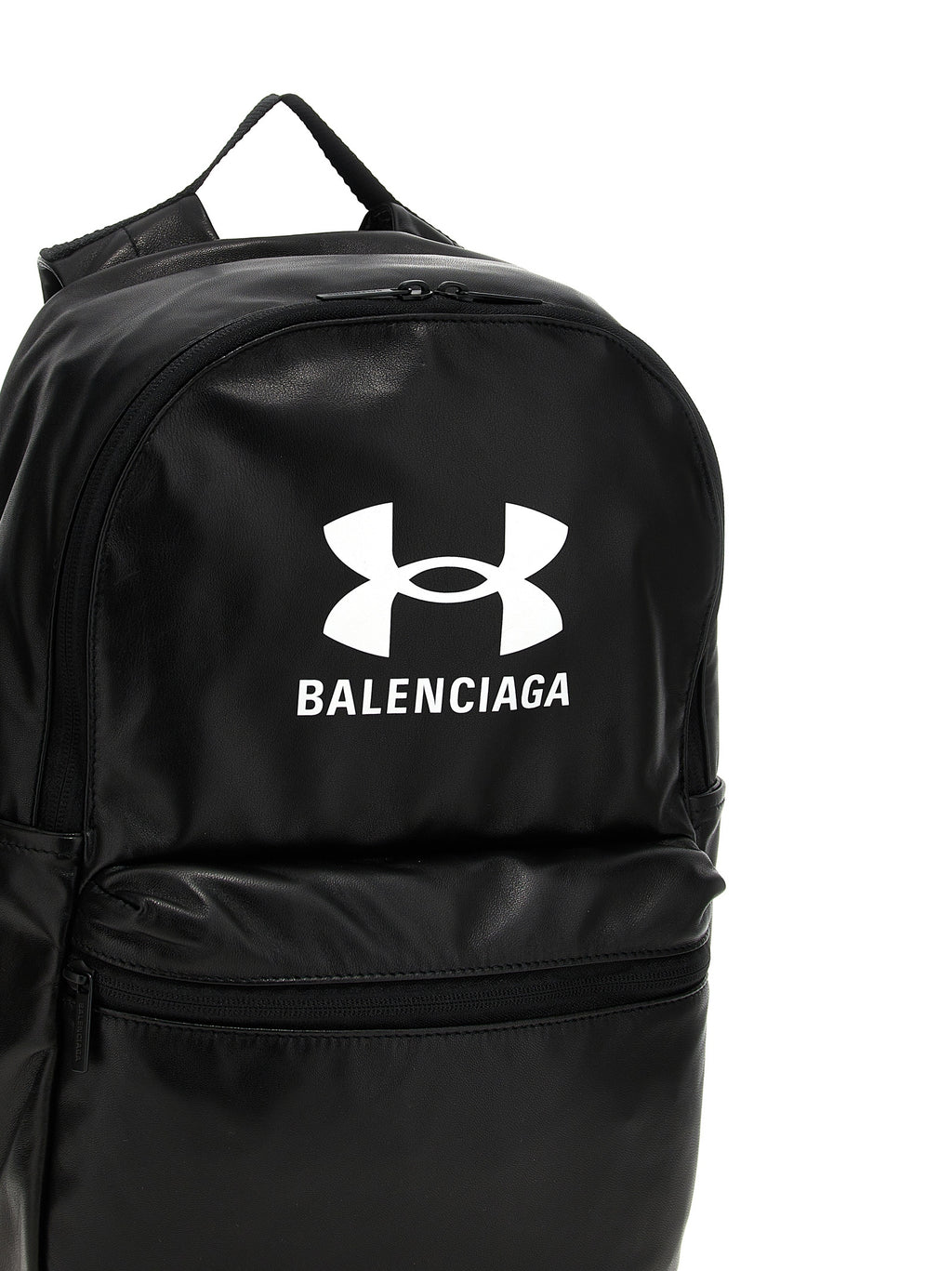 Sac à dos Balenciaga en cuir d'agneau bicolore, design élégant avec poignées et détails modernes.