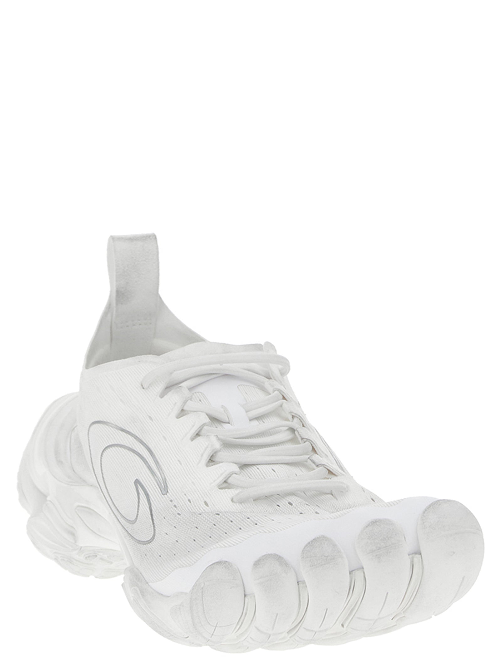 Chaussures de sport blanches en polyester de la marque Balenciaga, vues de face, avec design moderne et semelle épaisse.