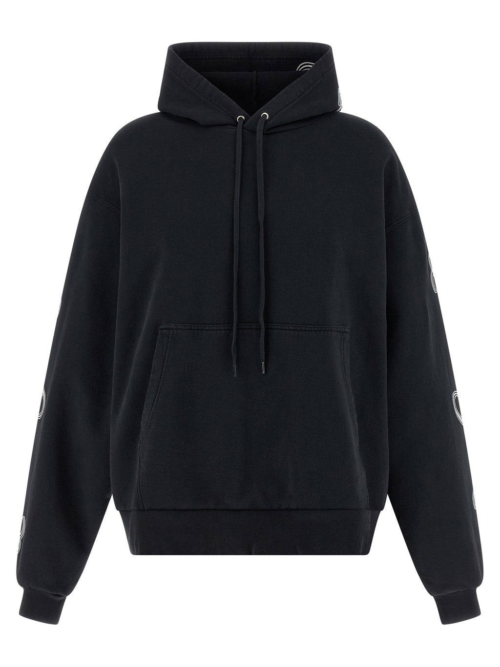 Sweat à capuche noir en coton de Balenciaga, porté sur un mannequin, avec logo discret sur la poitrine.