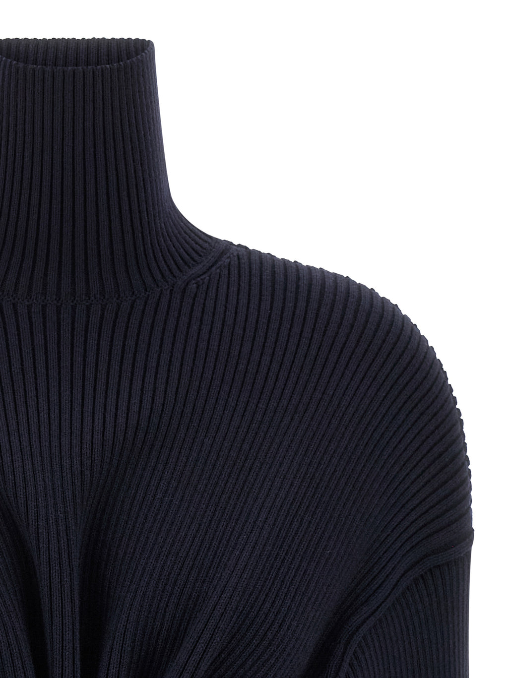 Robe courte en laine bleue de Balenciaga, vue de face, avec détails de coupe élégante et tissu texturé.