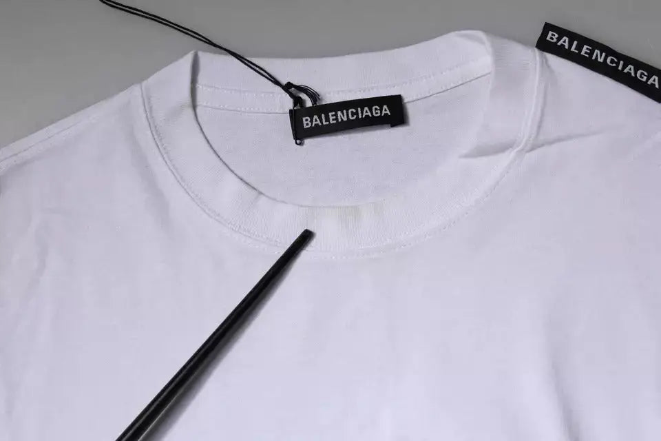 T-shirt balenciaga blanc en jersey de coton avec col côtelé et étiquette noire de marque