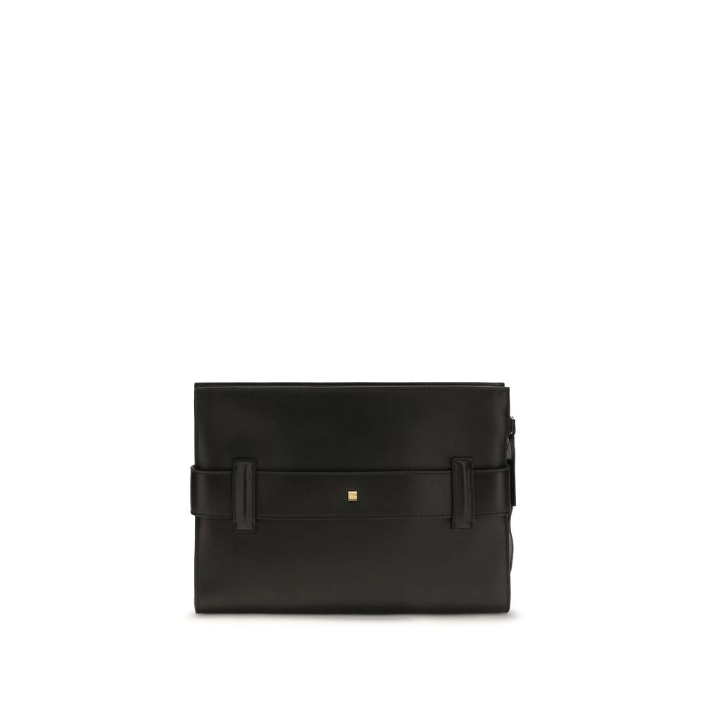 Pochette Balmain en cuir d'agneau noir, finition en peau d'ovins, élégante et sophistiquée, pour accessoires de mode.