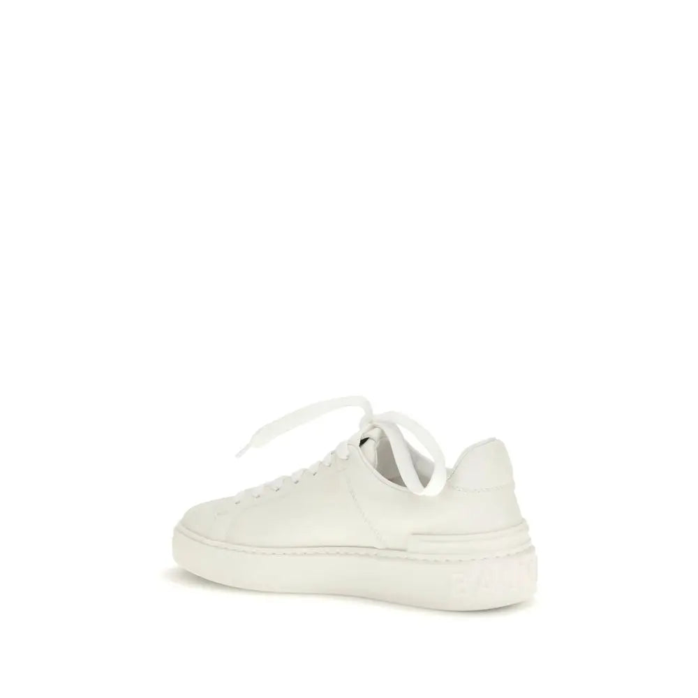 Baskets basses balmain en cuir de veau blanc avec semelle épaisse et lacets assortis