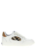 Baskets basses burberry en cuir blanc avec motif beige et marron à carreaux sur la tige et le talon