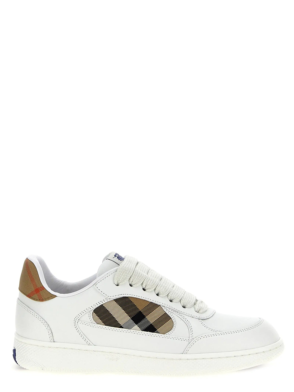 Baskets basses burberry en cuir blanc avec motif beige et marron à carreaux sur la tige et le talon