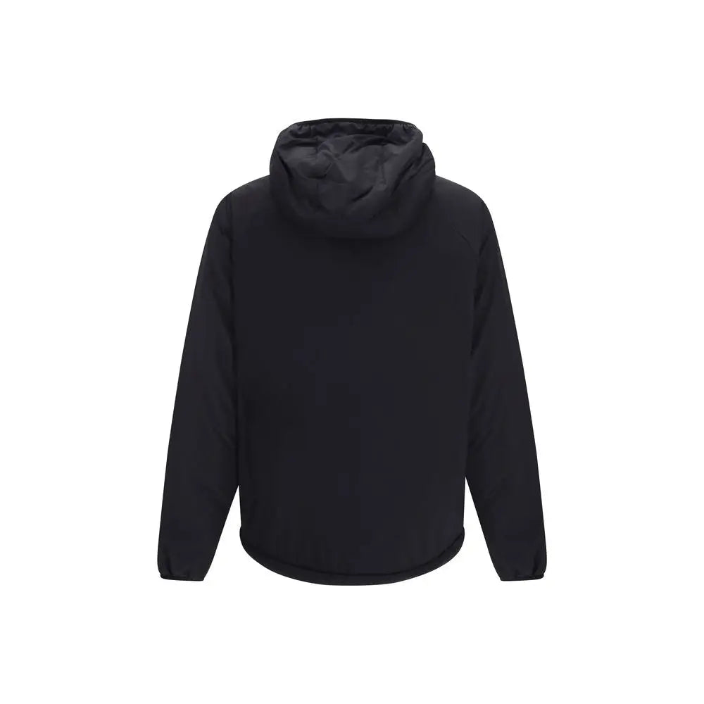 Veste burberry noire en nylon avec capuche et rembourrage style doudoune