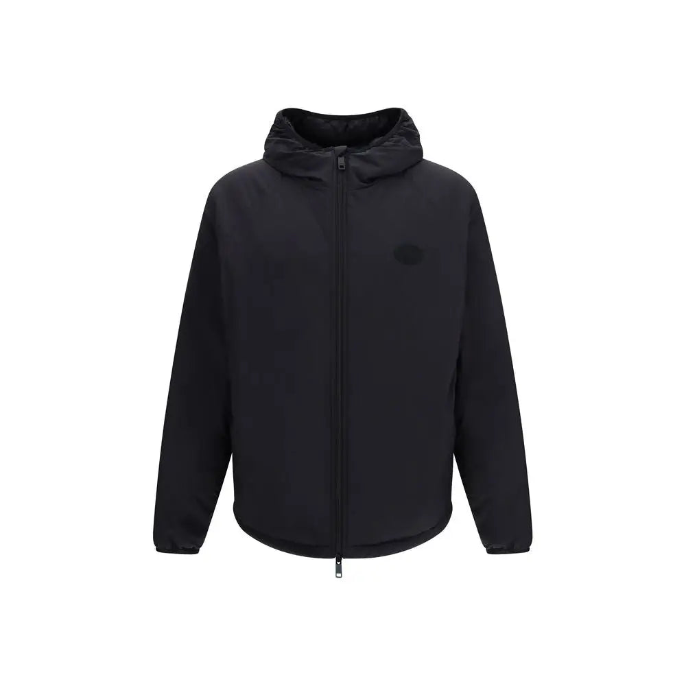 Veste zippée à capuche en nylon noir burberry avec logo circulaire discret sur la poitrine