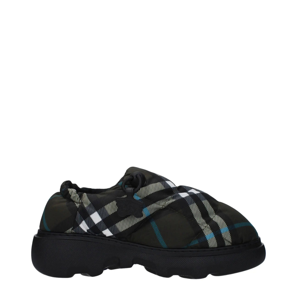 Sneakers Burberry à motif noir et blanc avec accents bleus et semelle épaisse en caoutchouc en tissu vert