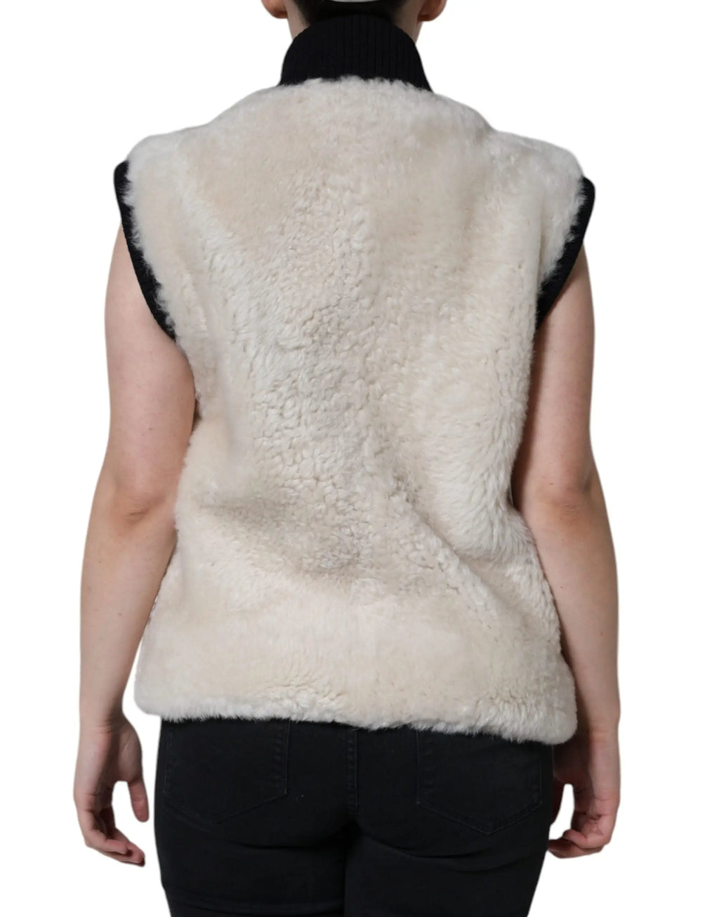 Gilet en peau de mouton burberry blanc warrenford avec bordure noire en cuir shearling cream color