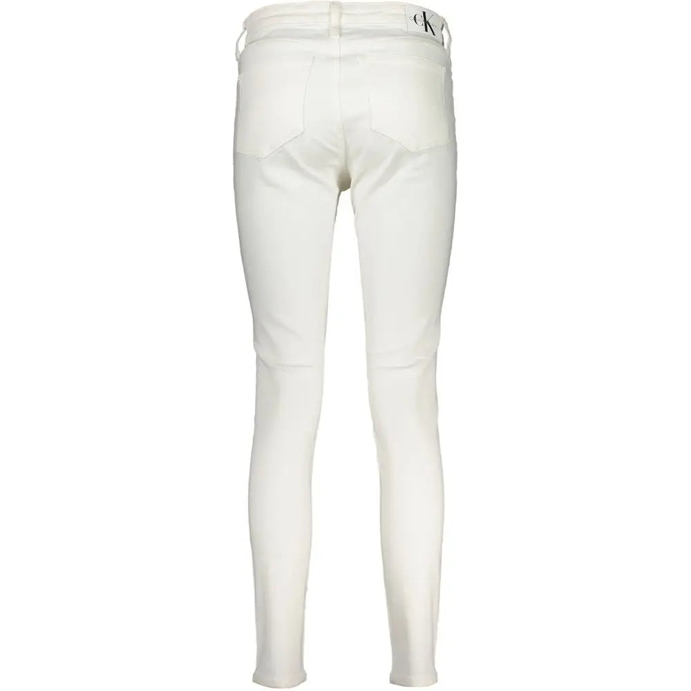 Jeans femme calvin klein bianco en coton blanc skinny avec une coupe ajustée et des détails de couture subtils