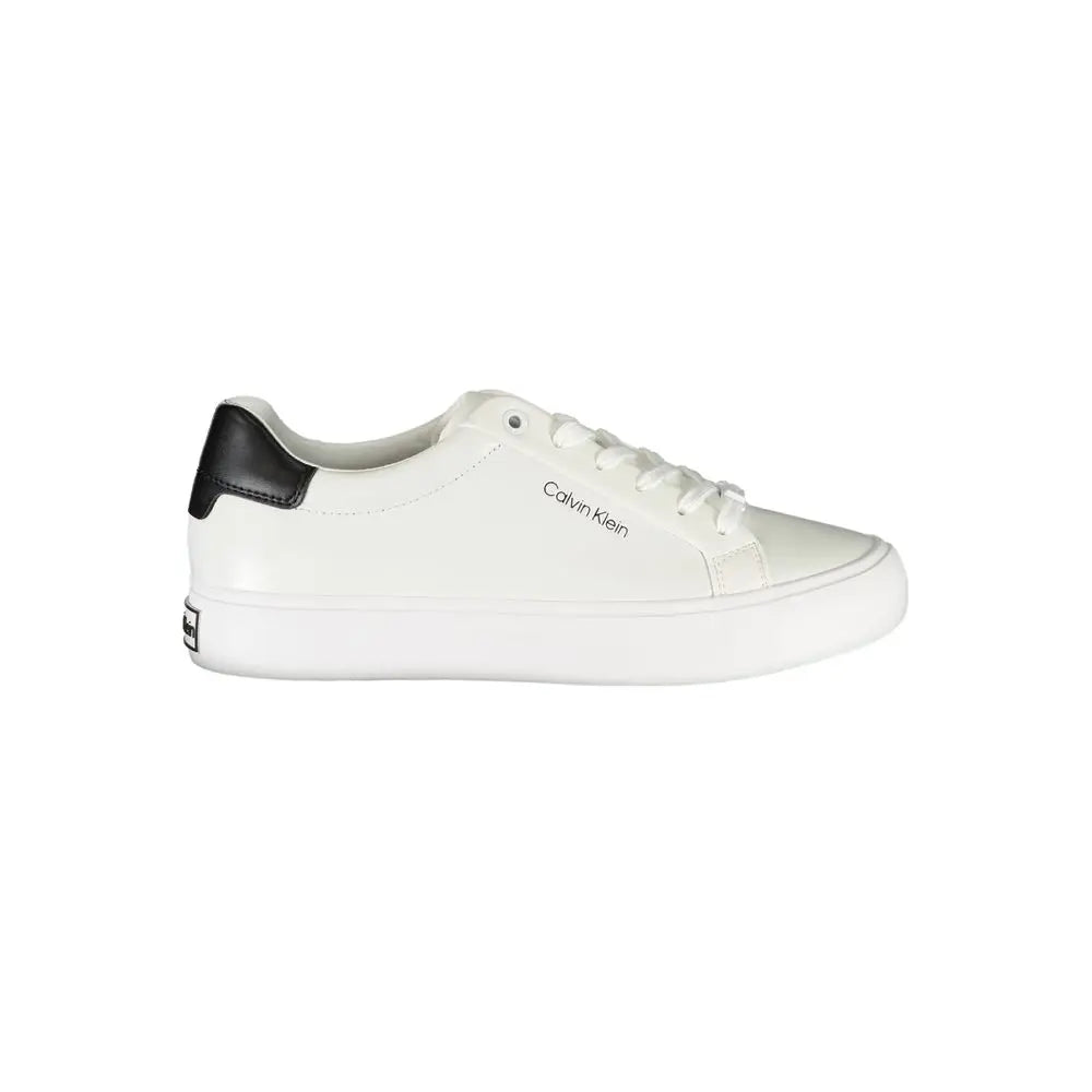 Sneaker femme calvin klein bianco en cuir blanc avec talon en cuir noir et logo marqué