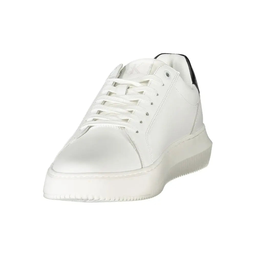 Sneaker homme calvin klein bianco en polyuréthane blanc avec talon noir et semelle épaisse blanche basse en cuir