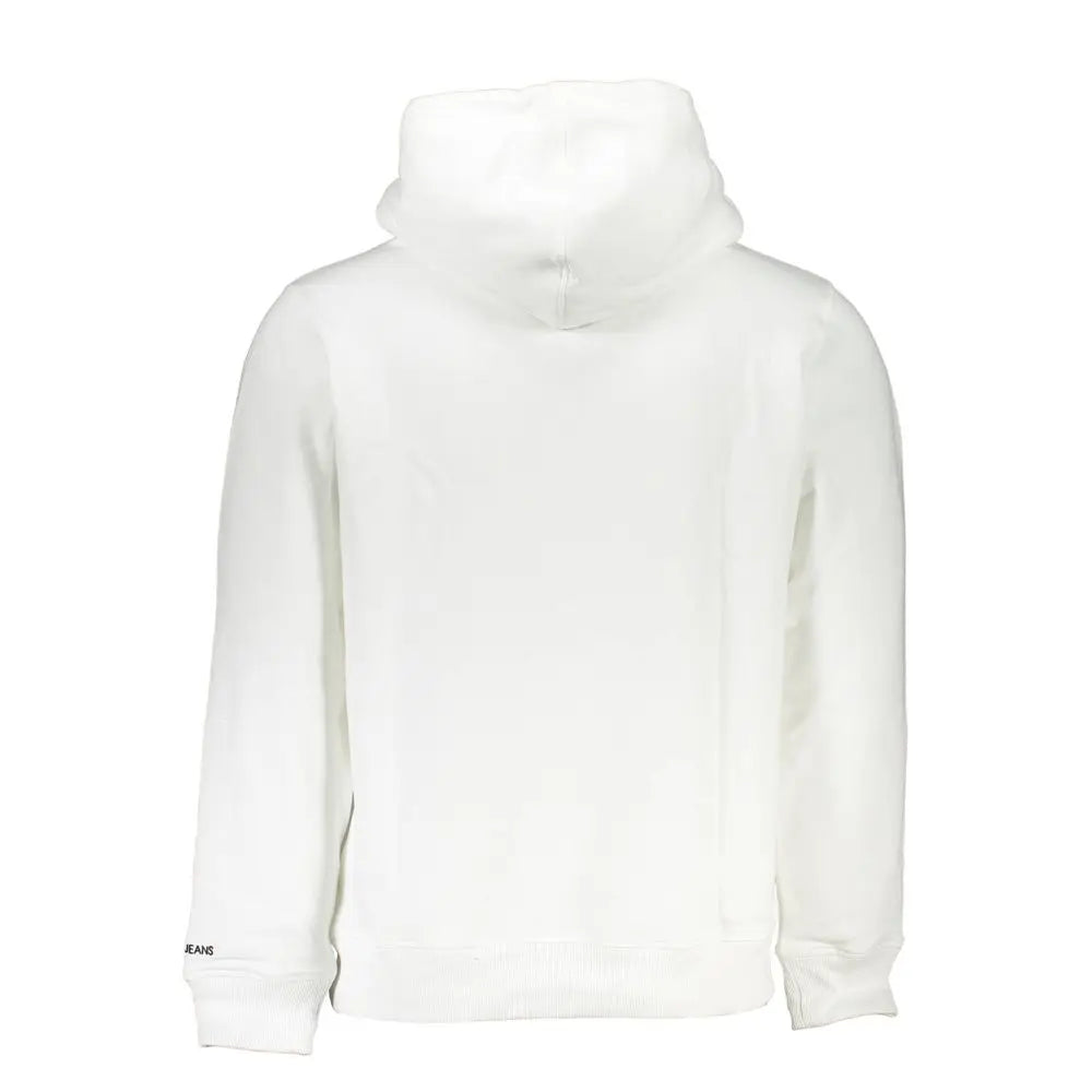 Sweatshirt blanc à capuche en tissu doux et texturé avec logo subtil sur la manche gauche, accompagné de sneakers calvin klein bianco en polyuréthane pour homme