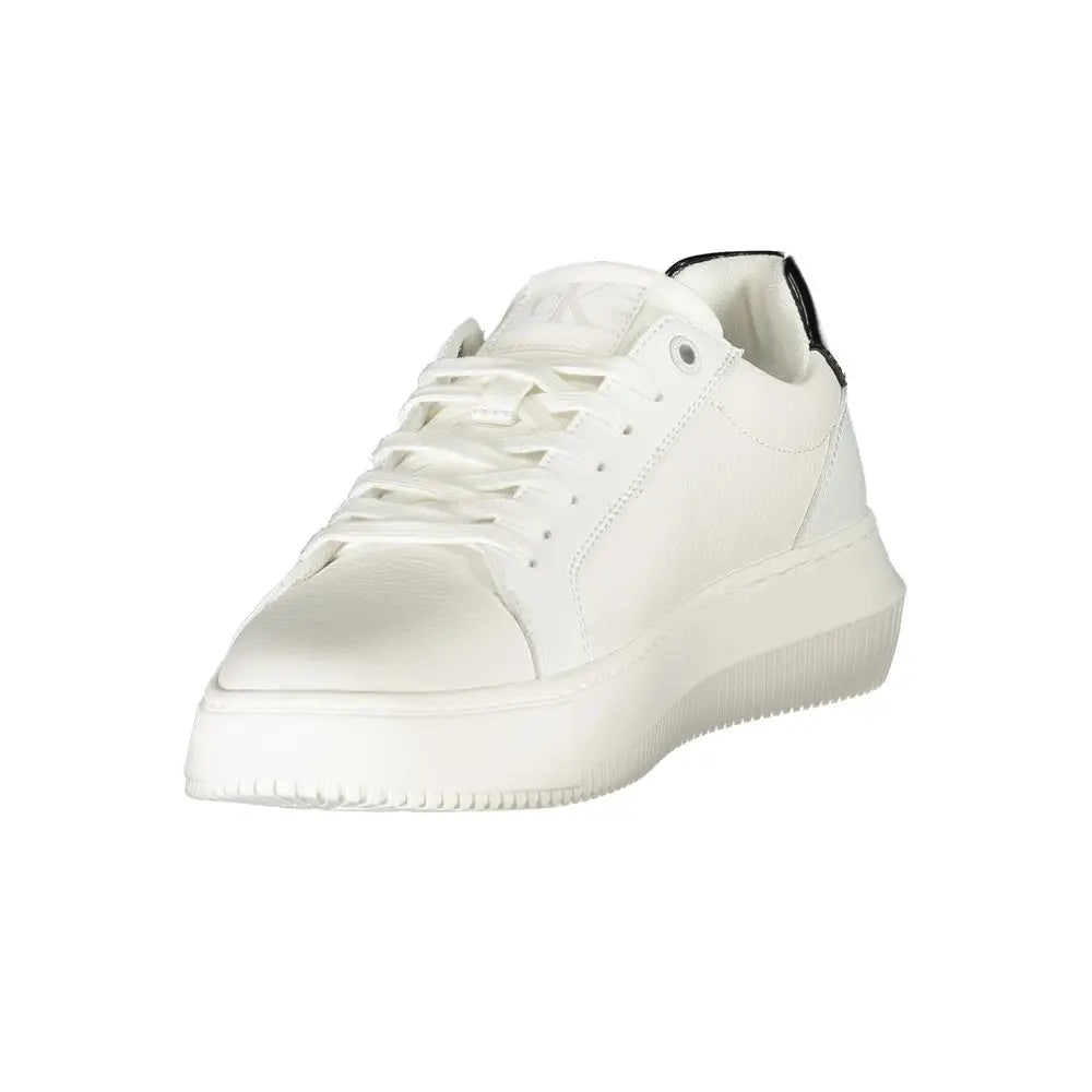 Sneaker femme calvin klein bianco en cuir synthétique blanc avec accents noirs et semelle épaisse basse