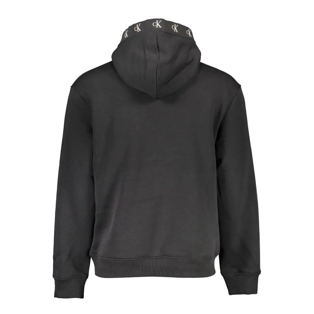 Sweatshirt homme noir calvin klein en coton avec capuche et logos ck blancs le long de la bordure de la capuche