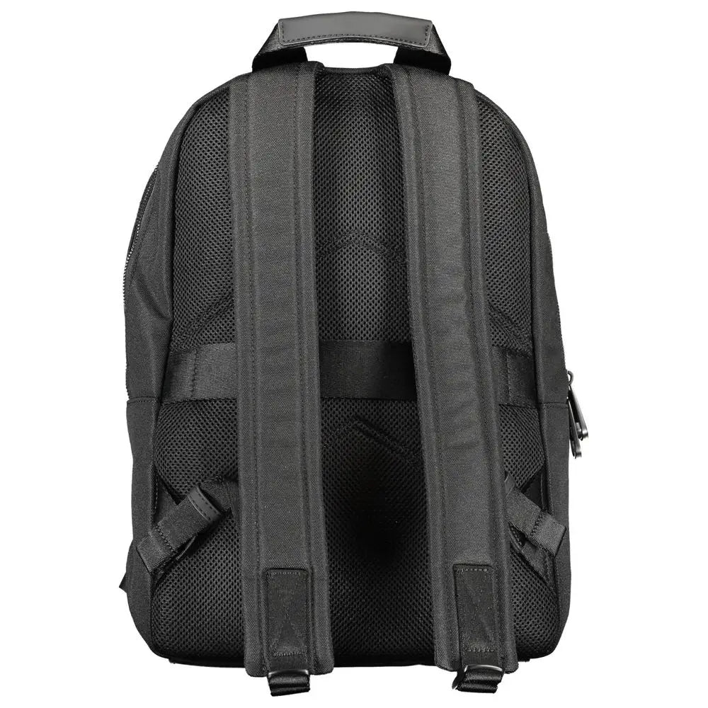 Sac à dos homme calvin klein noir en polyester avec maille et bretelles rembourrées vue arrière
