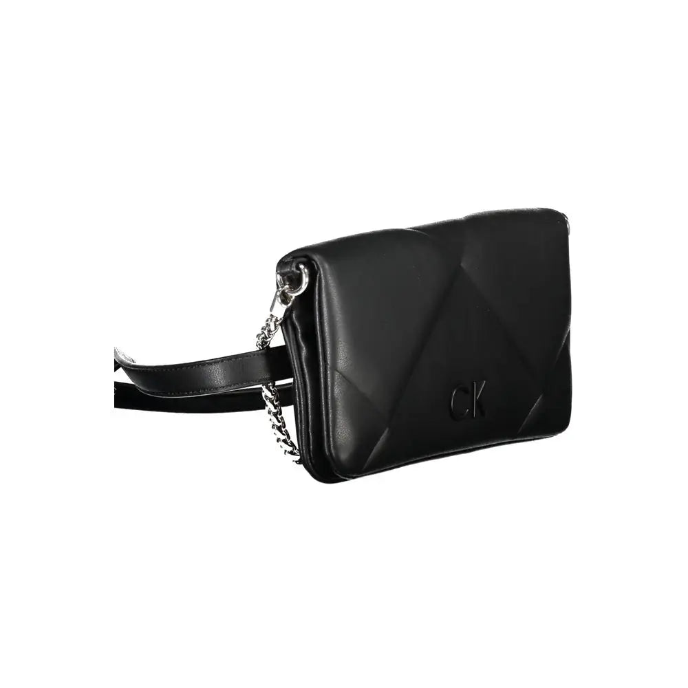 Sac bandoulière noir matelassé en cuir avec chaîne argentée et logo ck de Calvin Klein pour femme