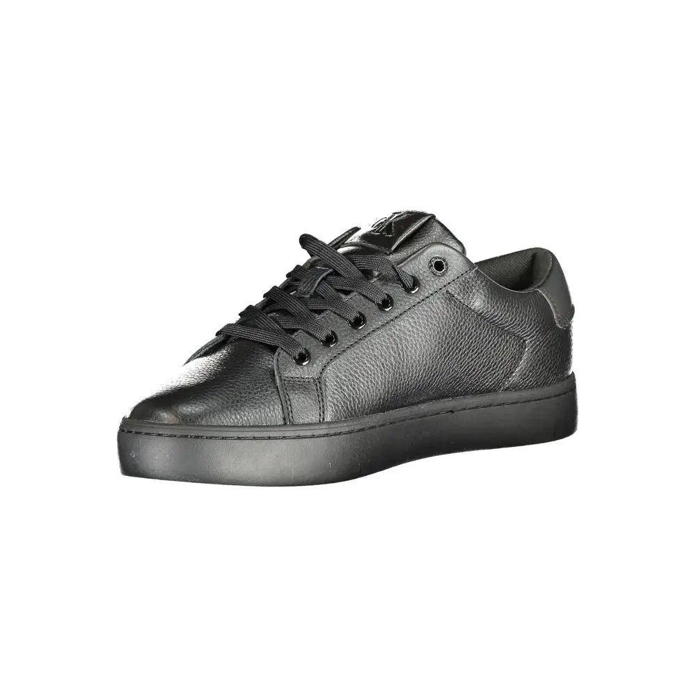 Baskets basses noires en cuir synthétique calvin klein pour homme avec dessus texturé et lacets assortis