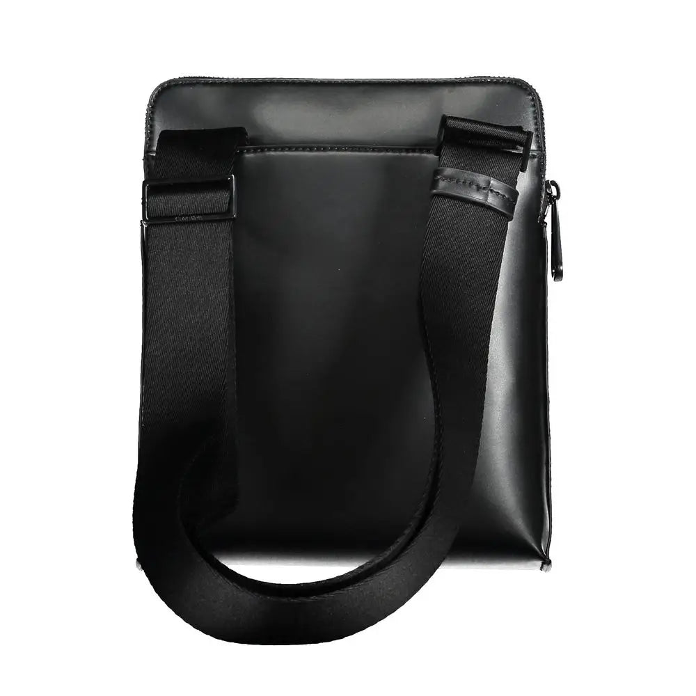 Besace homme calvin klein en polyuréthane noir avec fermeture éclair et bandoulière réglable en cuir brillant
