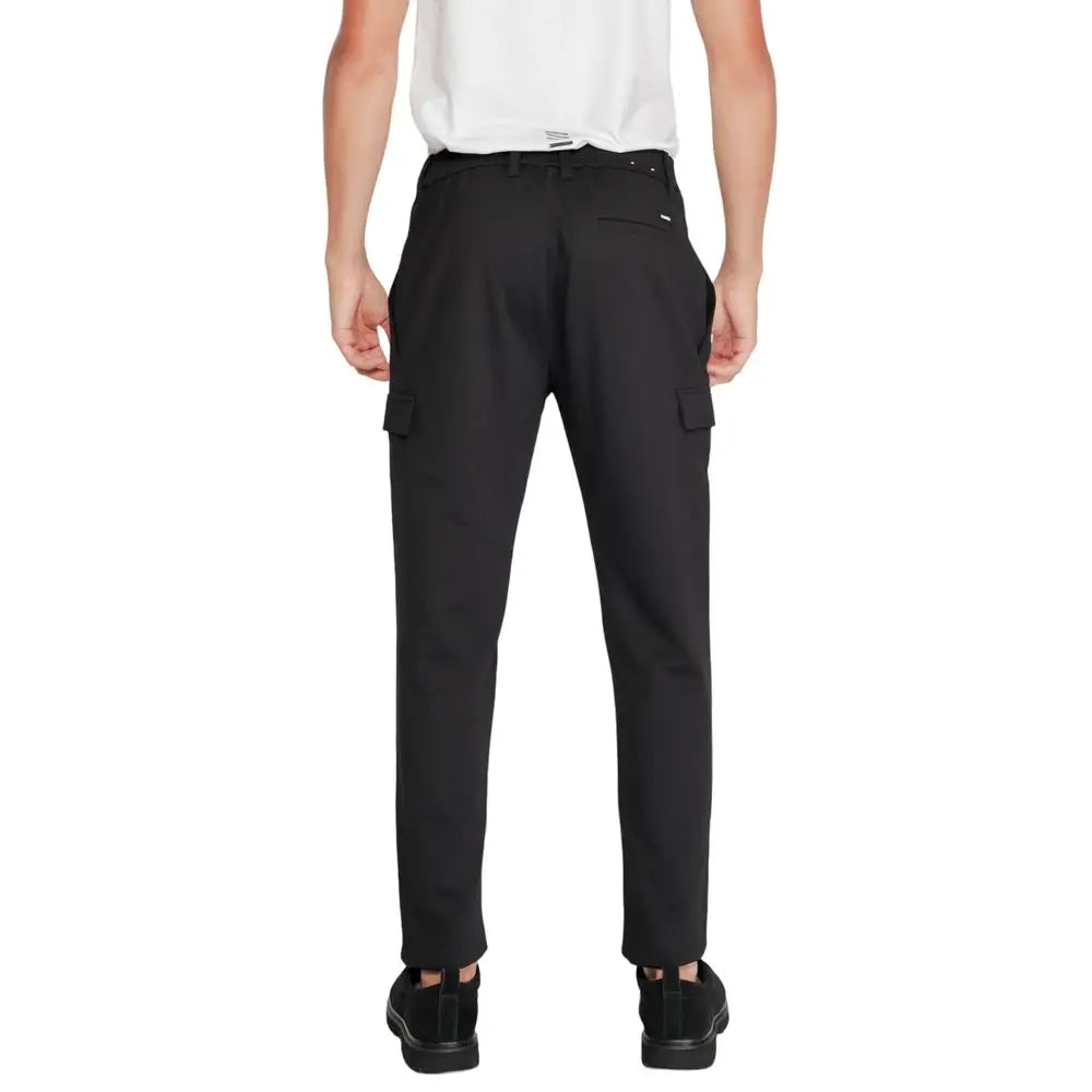 Calvin klein joggers noirs en polyester recyclé avec coupe droite et détails de couture subtils pour entraînement