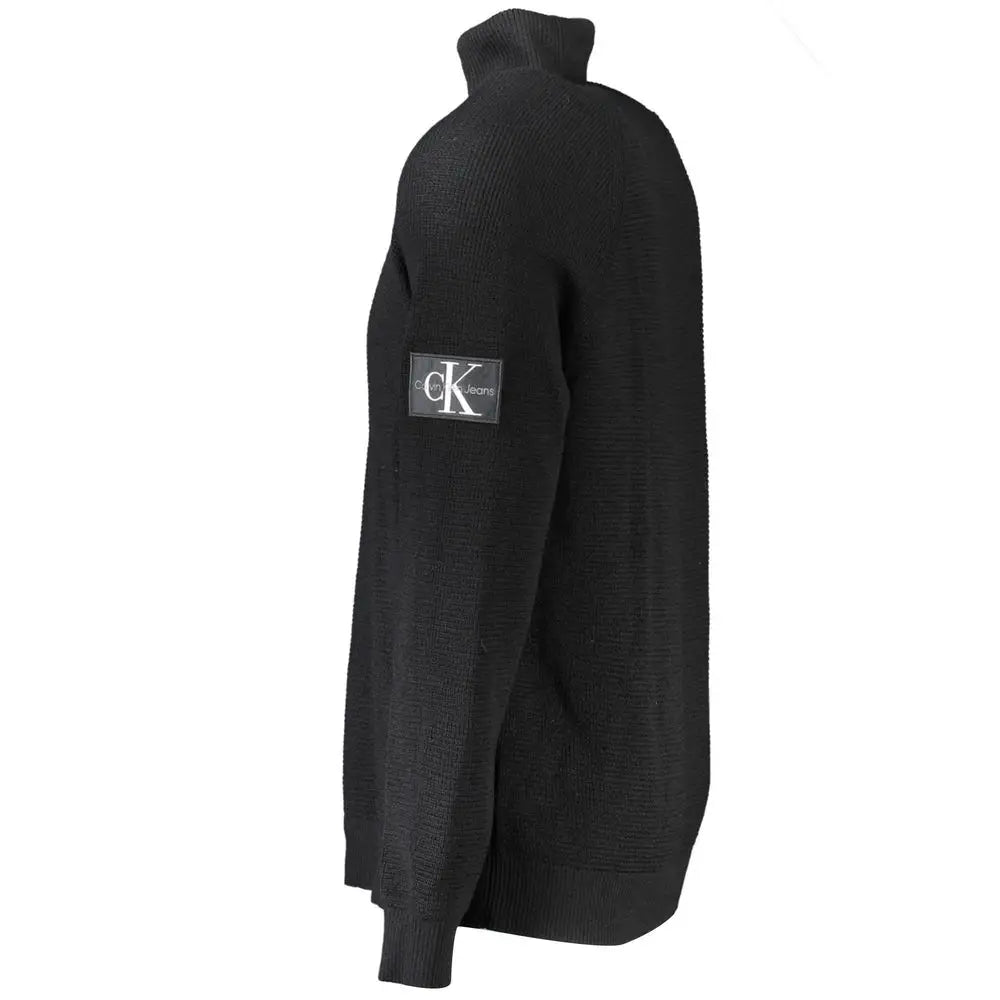 Pull homme calvin klein noir en laine avec col roulé côtelé et patch logo sur la manche gauche