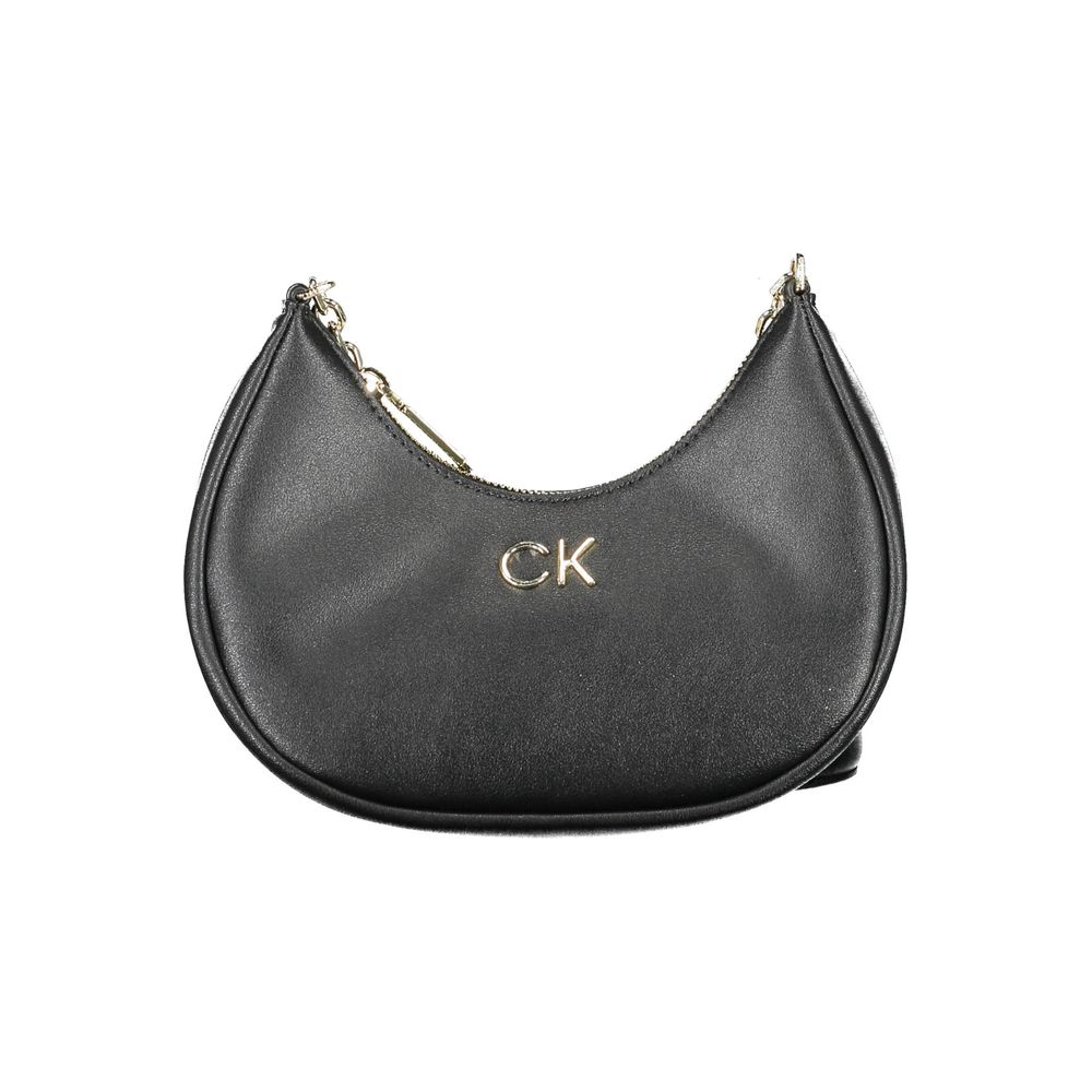 Sac à bandoulière pour femmes en polyester noir de Calvin Klein, avec détails élégants et design moderne.