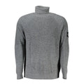 Pull col roulé gris texturé en laine pour homme Calvin Klein avec un patch noir sur la manche gauche