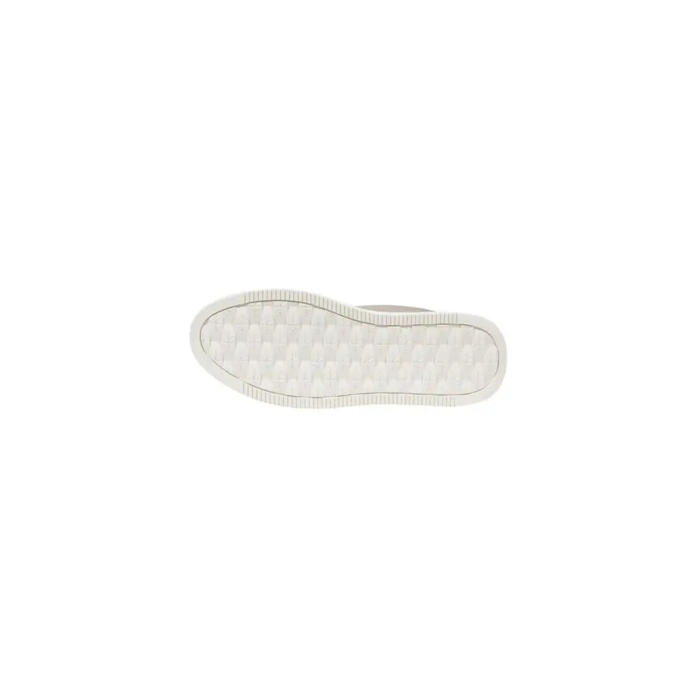Semelle extérieure blanche en caoutchouc avec motif en losange texturé et bord légèrement surélevé des baskets Calvin Klein Jeans en coton recyclé beige