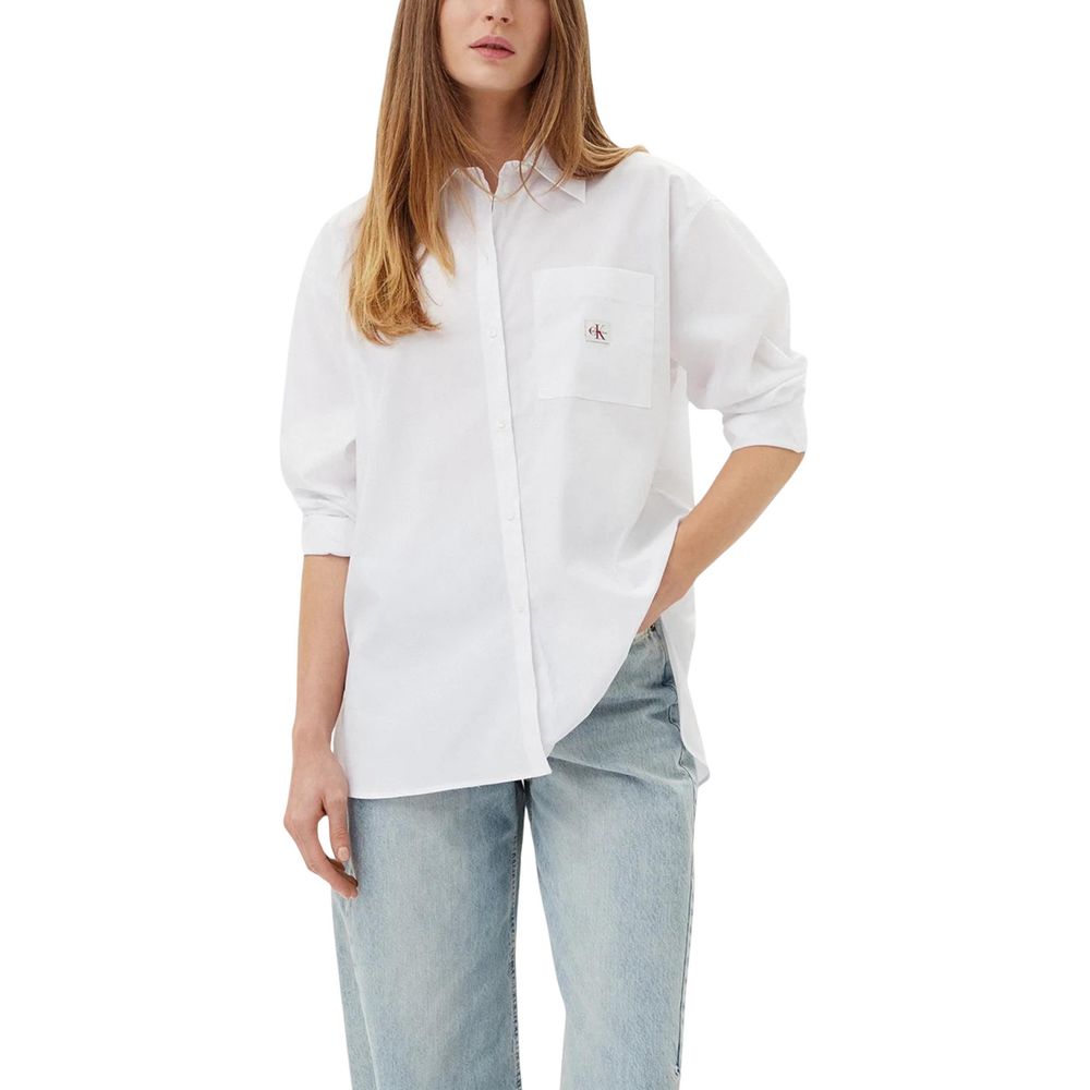 Chemise blanche en coton de Calvin Klein Jeans, vue détaillée du haut avec col et manches longues.