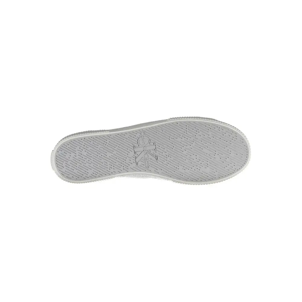 Semelle blanche en caoutchouc avec texture subtile et logo calvin klein embossé sur la basket coton homme calvin klein