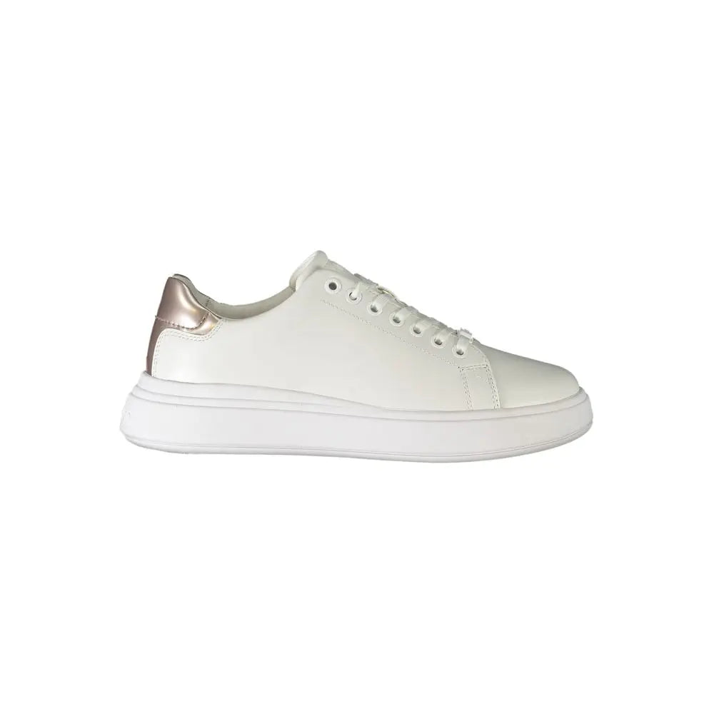 Calvin klein sneaker femme en cuir blanc avec talon métallisé rose gold et semelle épaisse en caoutchouc blanc