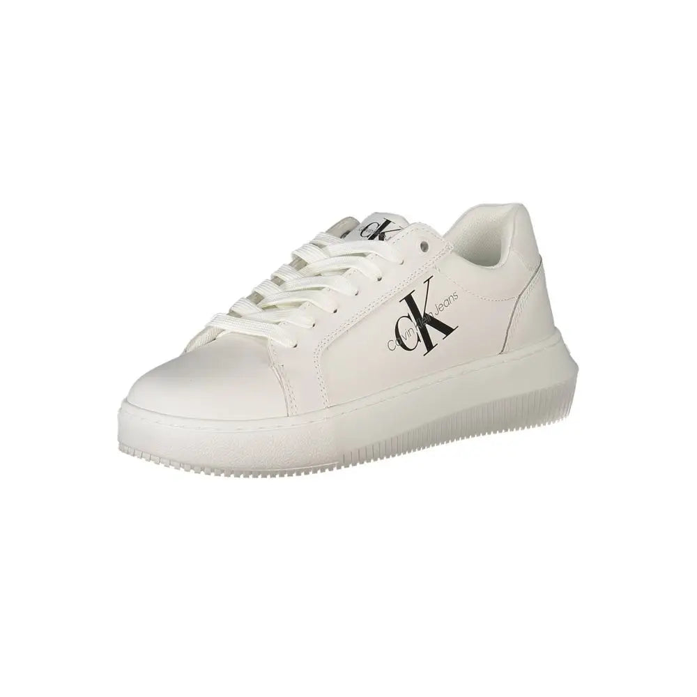 Baskets femme calvin klein blanches en polyester avec design minimaliste et logo noir sur le côté