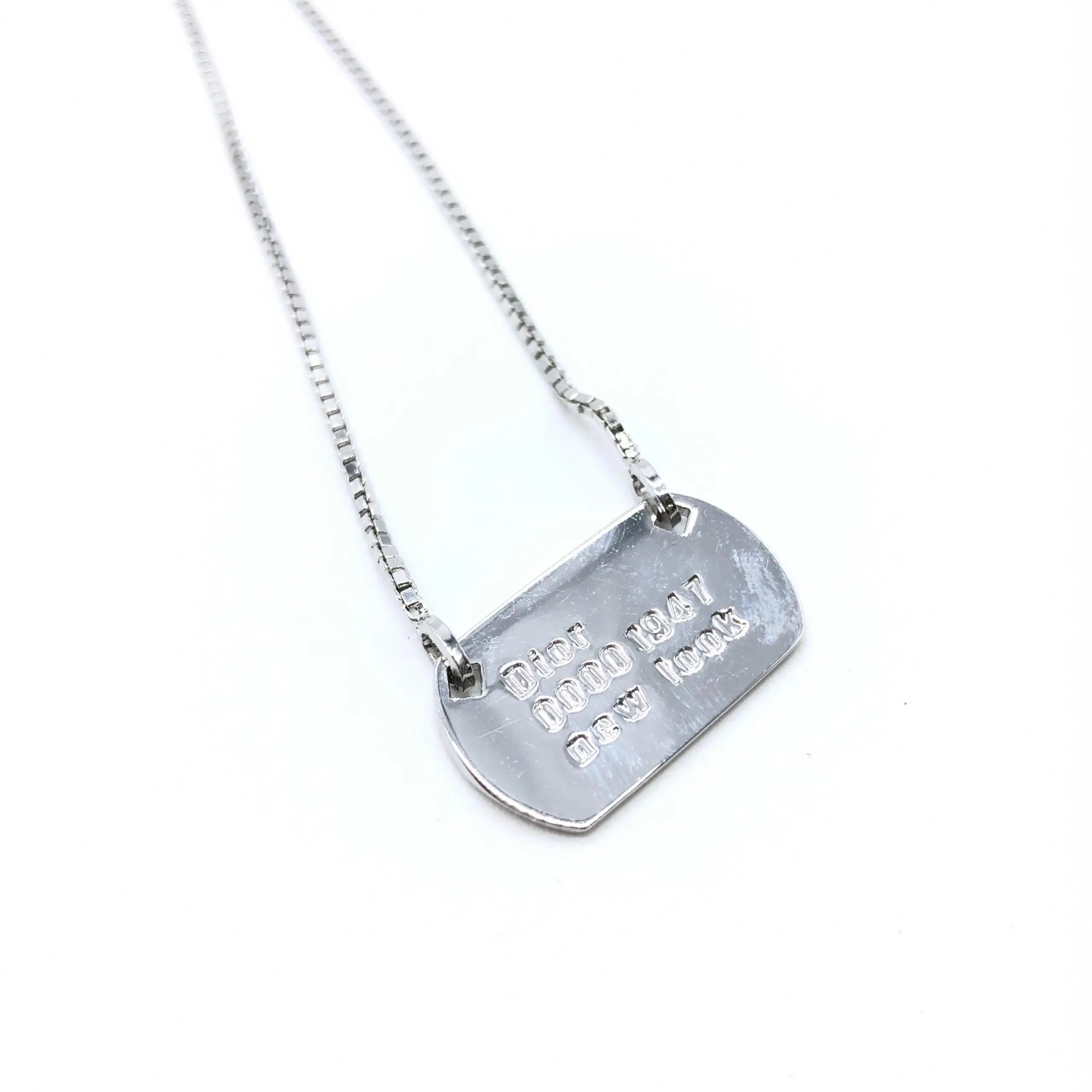 Collier christian dior 925 argent sterling art déco avec pendentif plaque militaire gravée diet 0000 1947 new york