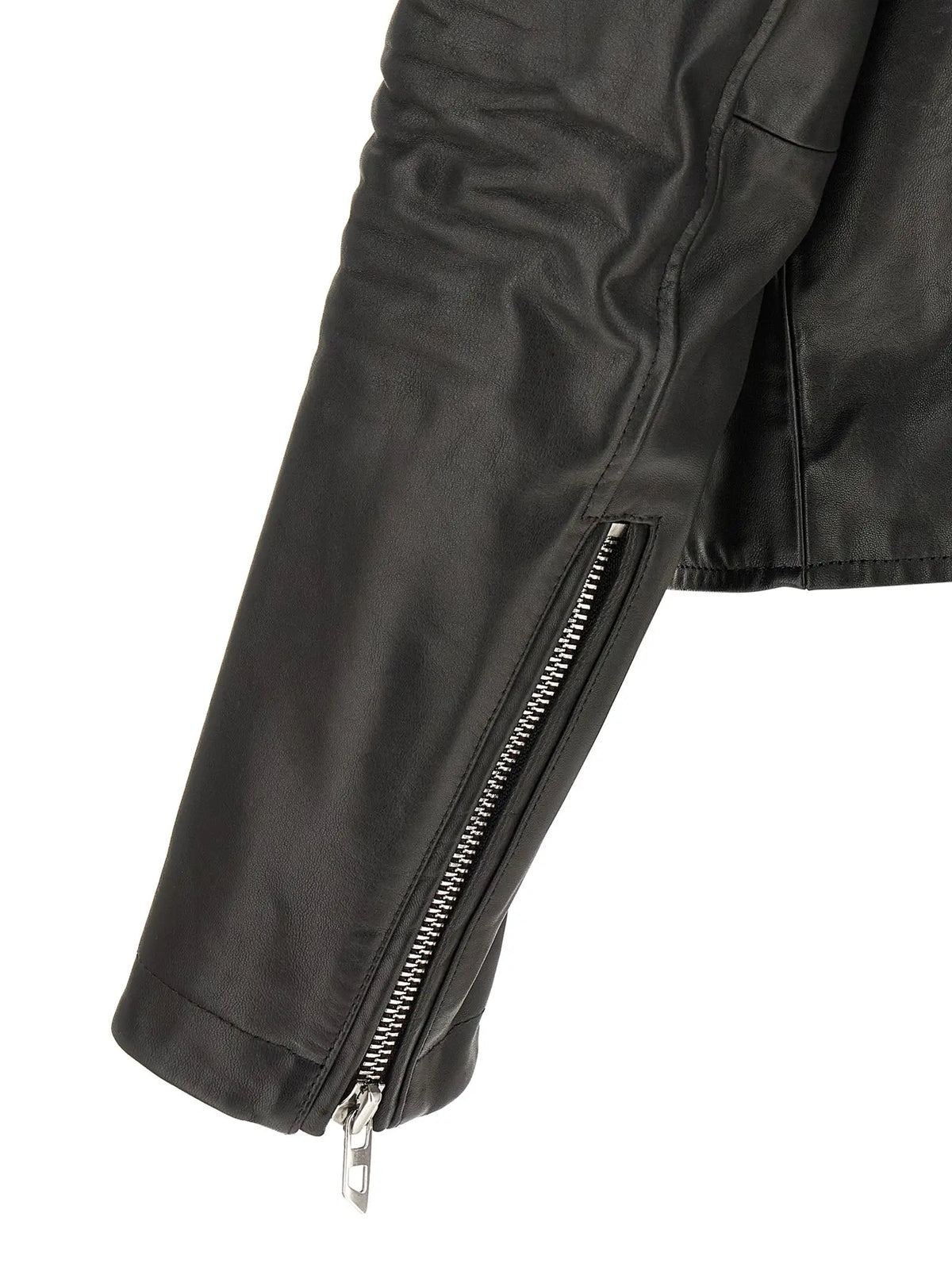Manche de veste diesel noire en cuir de vachette avec fermeture éclair argentée sur le côté