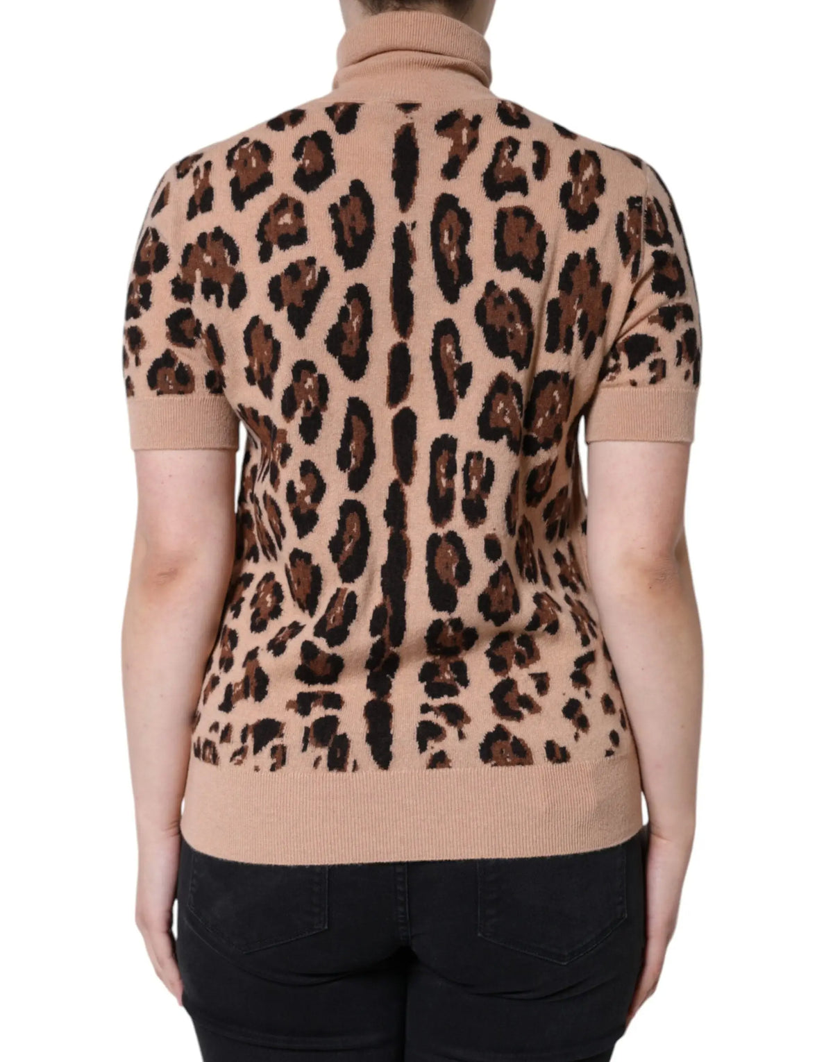 Dolce & Gabbana beige leopard print pull col roulé en laine à manches courtes avec ourlet et poignets côtelés