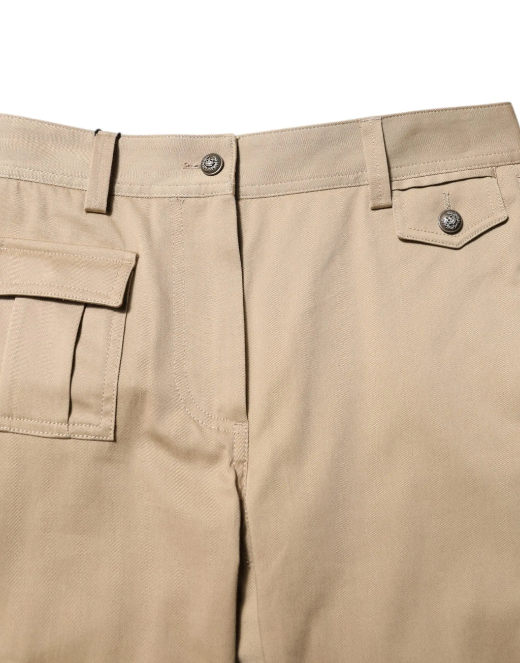 Pantalon cargo beige dolce gabbana en chino mi taille avec boutons argentés et poches à rabat tapered