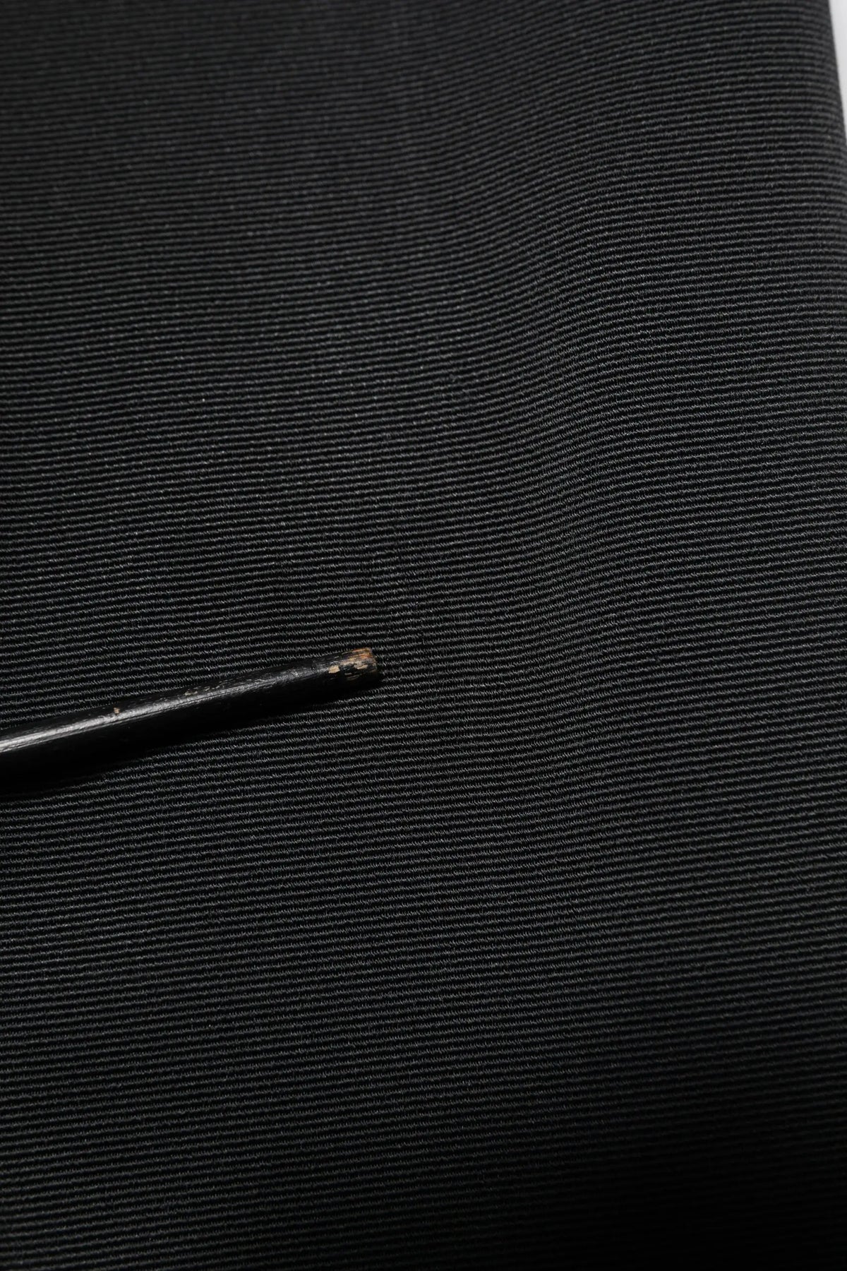 Tissu noir texturé avec un motif côtelé subtil pour pantalon droit taille haute en acétate dolce gabbana