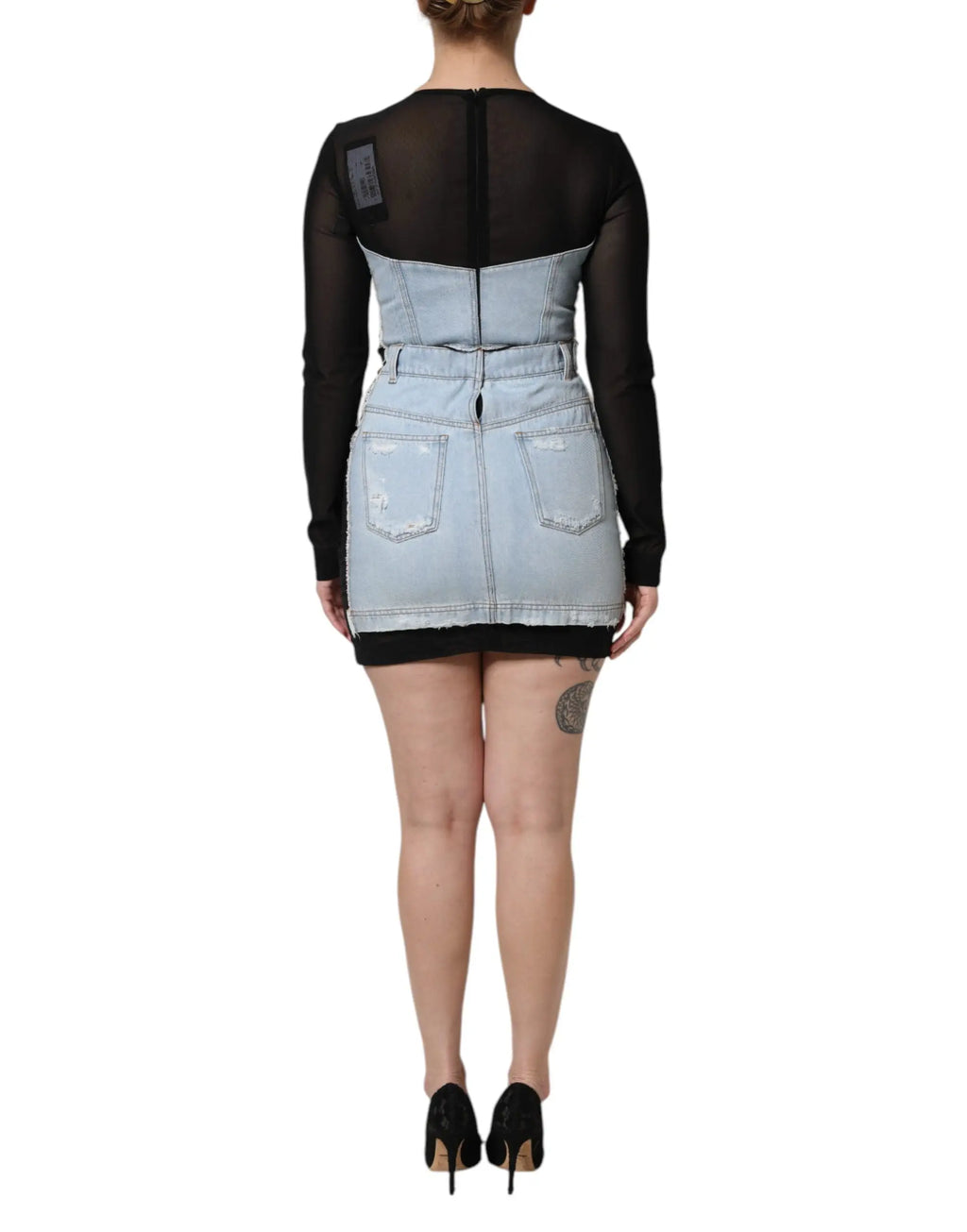 Dolce & gabbana robe mini en denim noir et bleu clair avec manches longues transparentes et poches déchirées