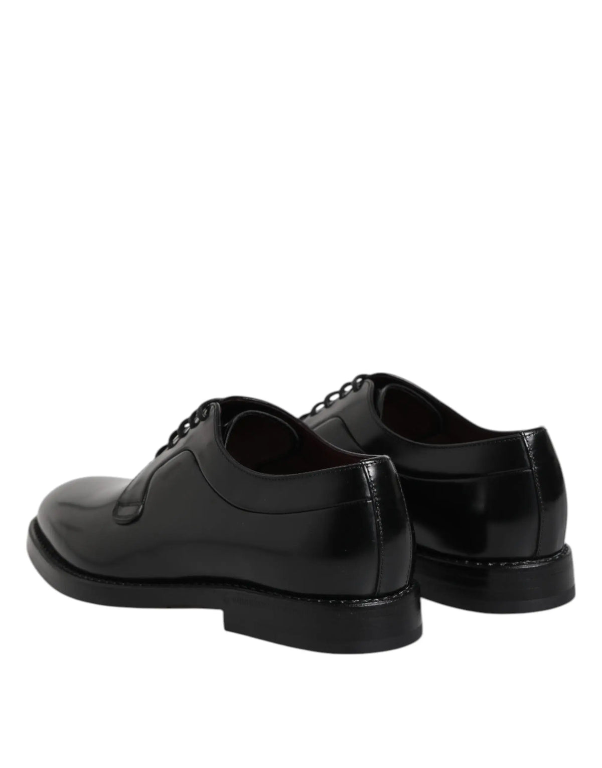 Dolce & gabbana derby noir en cuir de veau avec finition vernie et lacets classiques pour homme