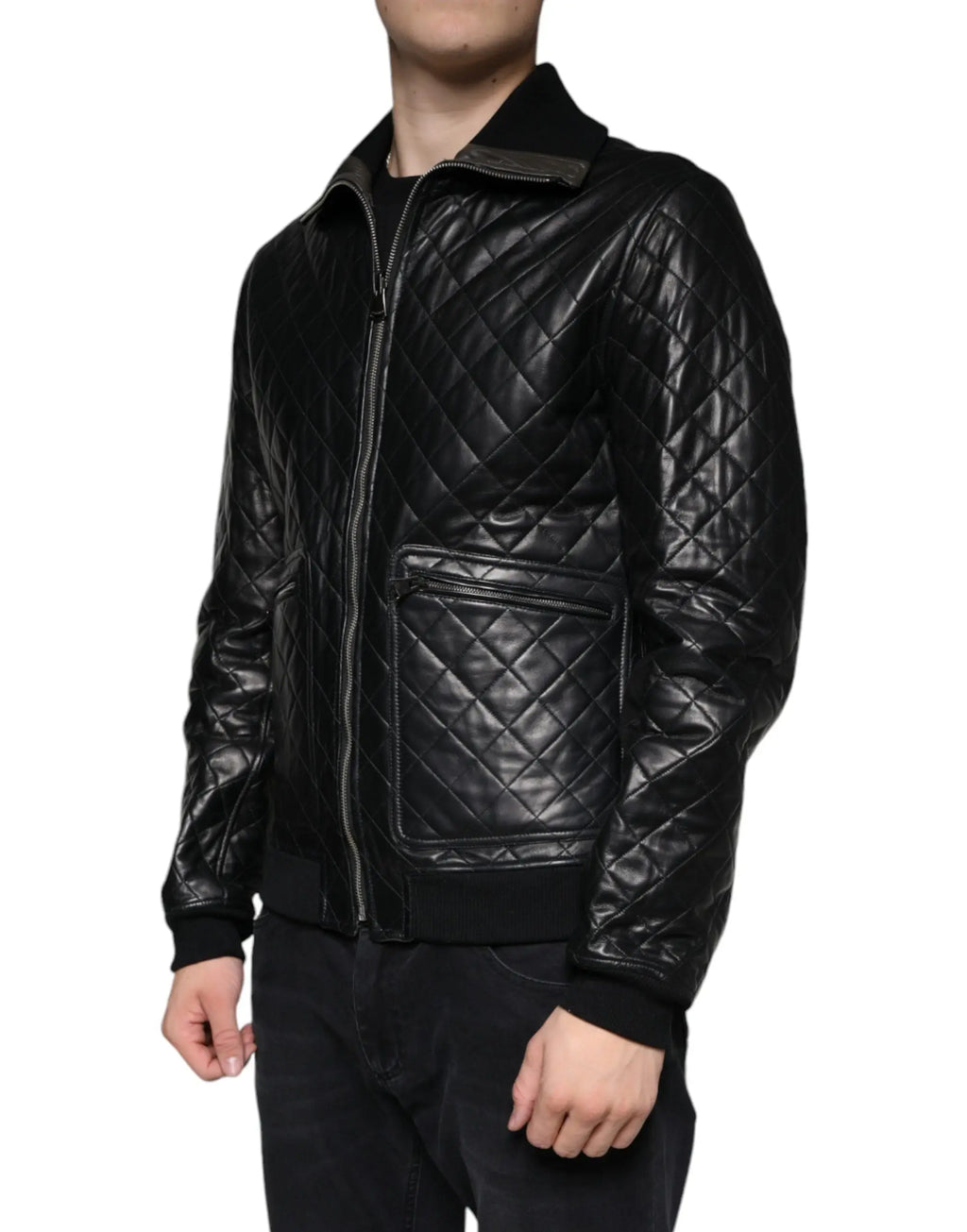 Veste bomber noire en cuir dagne et gabbana matelassée avec col structuré et fermeture éclair avant