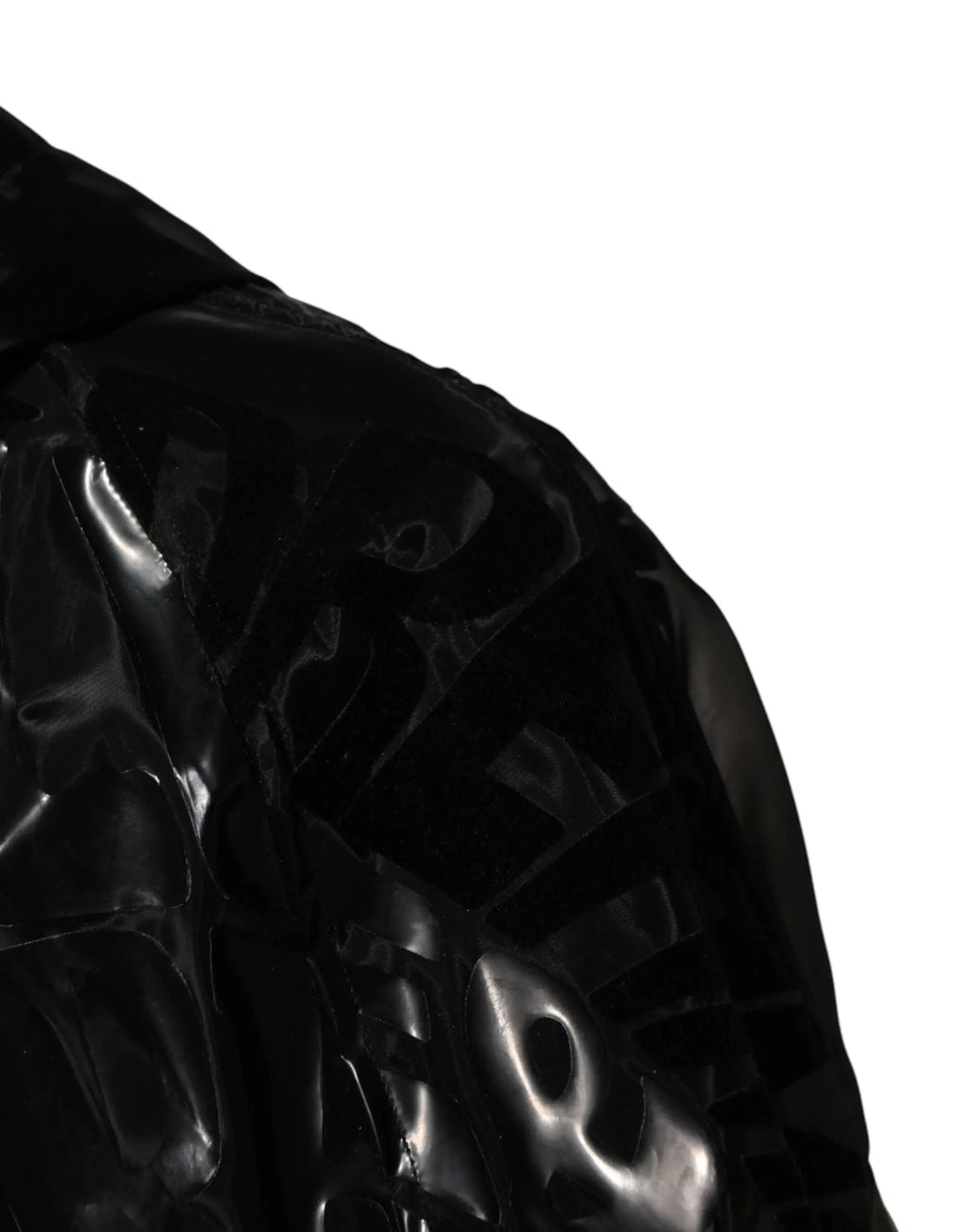 Veste en vinyle noir brillant dolce gabbana avec logo embossé pour homme fermeture éclair intégrale à capuche camouflage