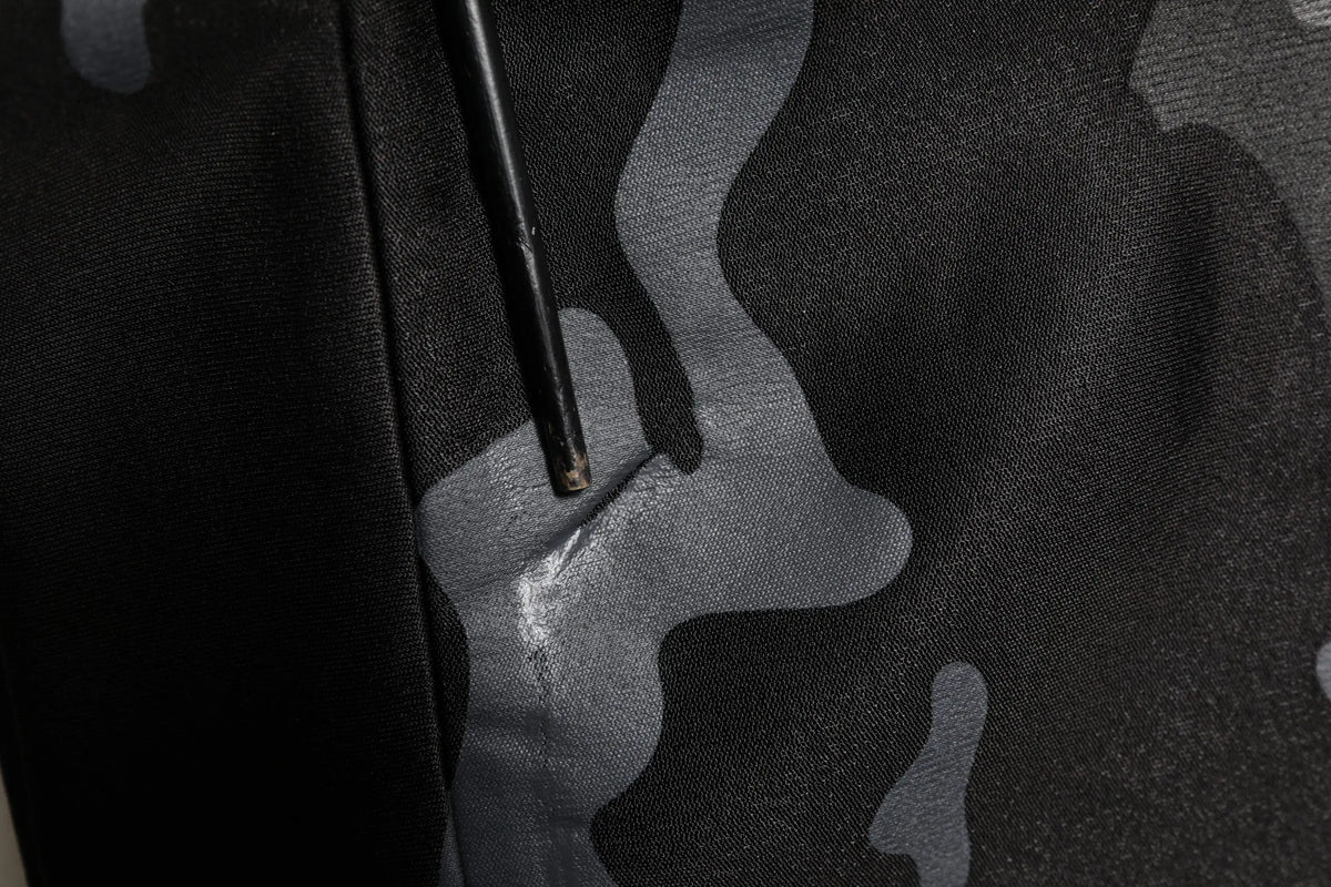 Sweatshirt dolce & gabbana noir camouflage en tissu avec motif gris et tirette de fermeture éclair visible