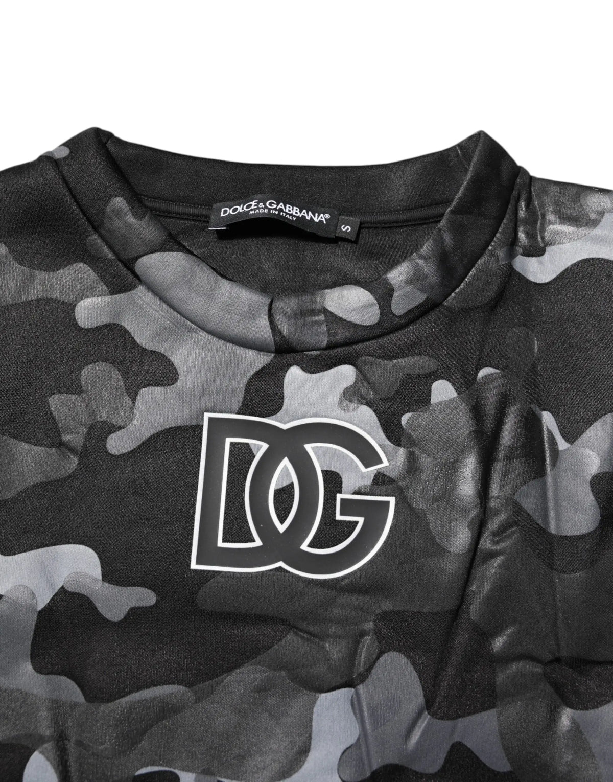 Sweatshirt dolce & gabbana camouflage noir et gris avec logo dg blanc audacieux sur la poitrine