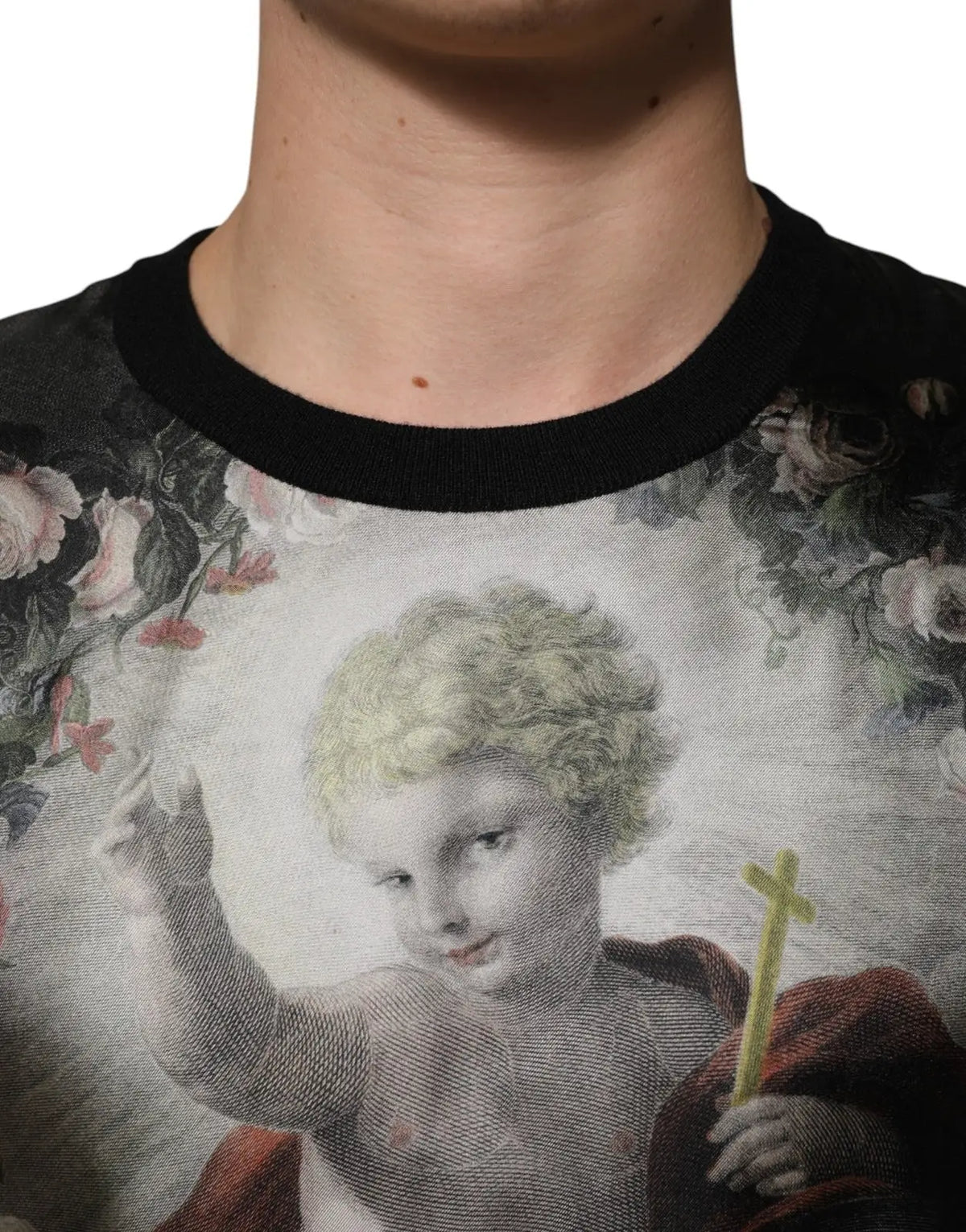 Dolce & gabbana pull noir en cachemire avec impression baroque d’un enfant angélique aux cheveux blonds bouclés