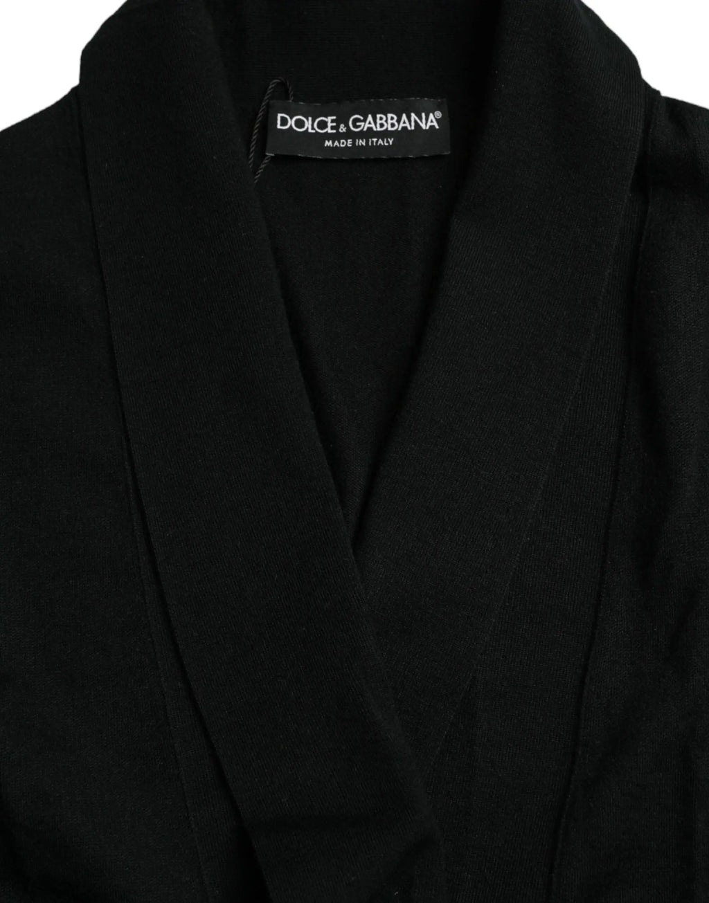 Robe noire dolce & gabbana en cachemire avec col tailleur élégant et tissu lisse ceinturée manches longues