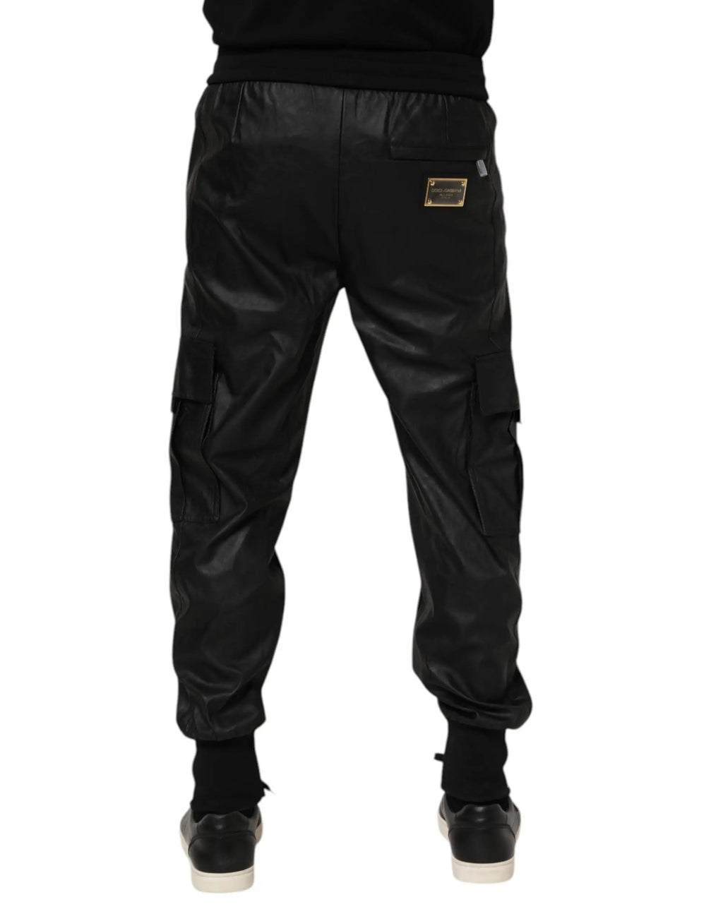 Pantalon cargo jogger homme dolce gabbana en coton noir avec plusieurs poches et plaque de marque dorée au dos