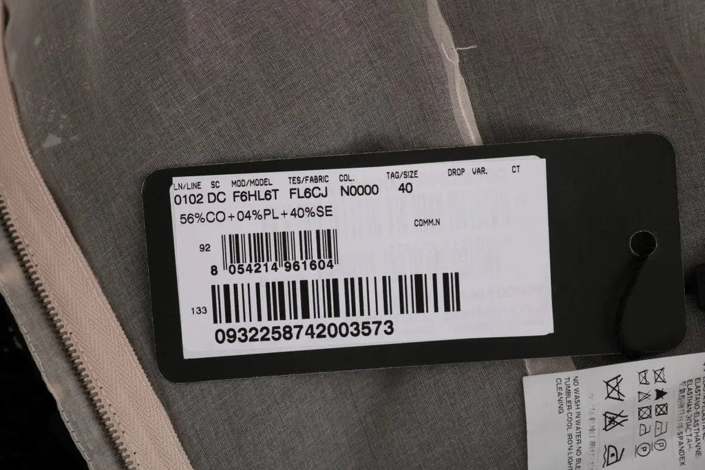 Étiquette de soin noire au dos robe longue fleurie en coton et soie noire dolce & gabbana avec détails et code-barres