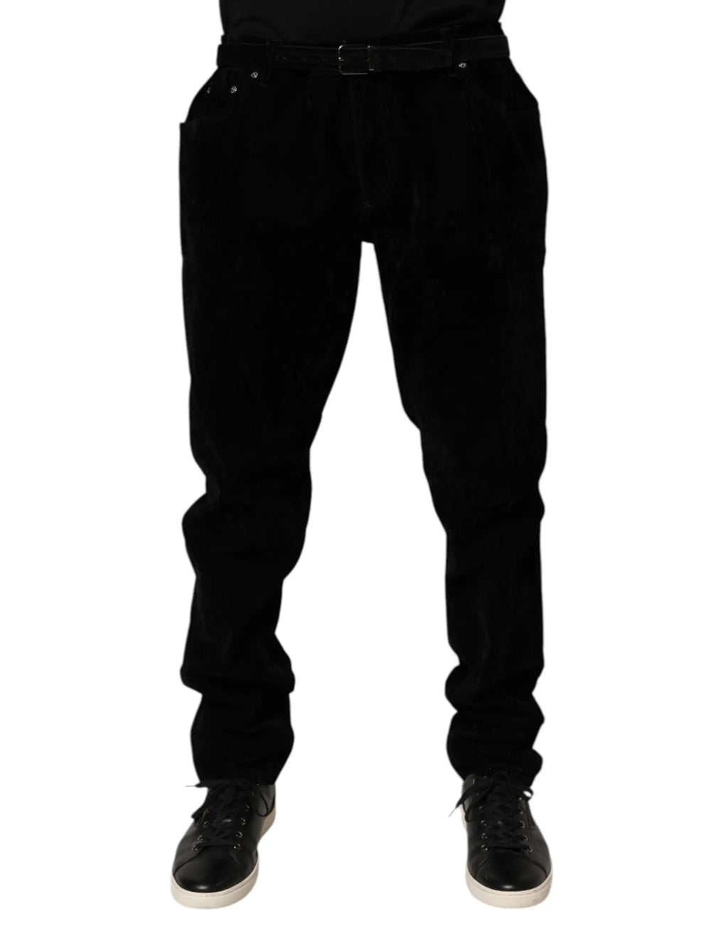 Pantalon slim en denim coton noir dolce amp gabbana avec fines côtes verticales porté avec baskets noires