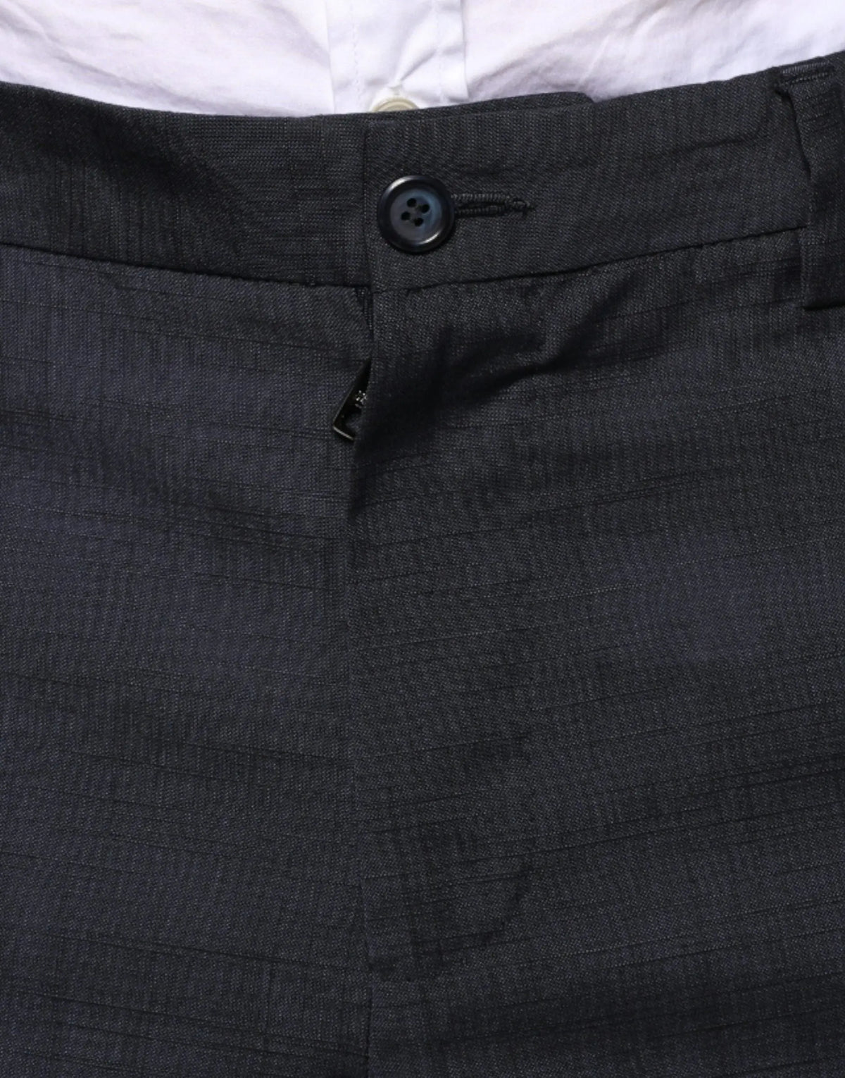 Pantalon de costume formel dolce & gabbana en coton laine noir avec texture gris foncé et détail bouton noir et fermeture éclair